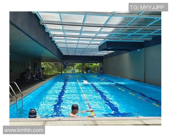 水温对游泳体验的影响：从舒适度到健康的全面解析